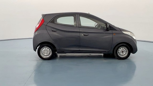 Second-hand 2016 Hyundai EON Era for sale in Lucknow-2