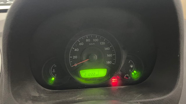 Second-hand 2016 Hyundai EON Era for sale in Lucknow-13