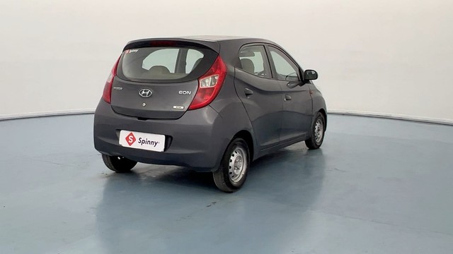 Second-hand 2016 Hyundai EON Era for sale in Lucknow-3