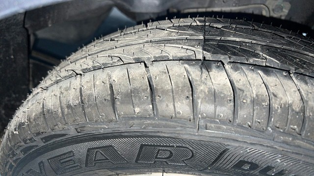 Second-hand 2016 Hyundai EON Era for sale in Lucknow-27