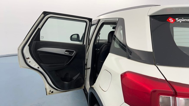 Second-hand 2020 Maruti Vitara Brezza ZXI for sale in Lucknow-32