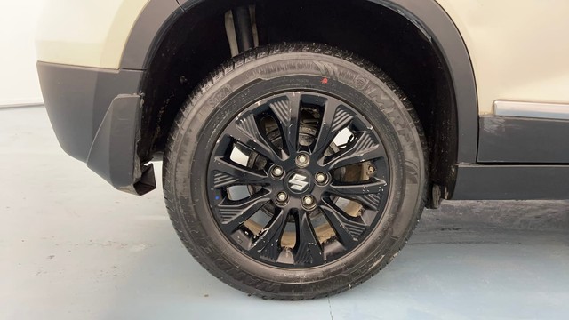 Second-hand 2020 Maruti Vitara Brezza ZXI for sale in Lucknow-18