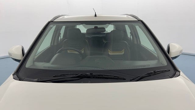 Second-hand 2020 Maruti Vitara Brezza ZXI for sale in Lucknow-10