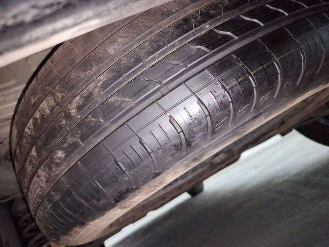 Second-hand 2023 Kia Carens Luxury Plus Turbo DCT 6 STR 2022-2023 for sale in Coimbatore-21