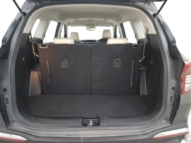 Second-hand 2023 Kia Carens Luxury Plus Turbo DCT 6 STR 2022-2023 for sale in Coimbatore-9