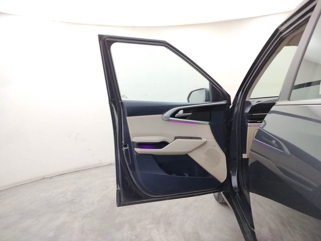 Second-hand 2023 Kia Carens Luxury Plus Turbo DCT 6 STR 2022-2023 for sale in Coimbatore-35