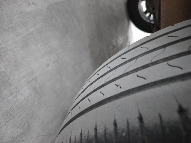 Second-hand 2023 Kia Carens Luxury Plus Turbo DCT 6 STR 2022-2023 for sale in Coimbatore-24