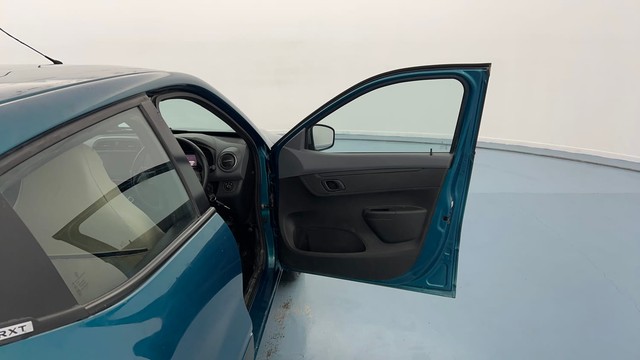 Second-hand 2021 Renault KWID 1.0 RXT Opt for sale in Kanpur-16