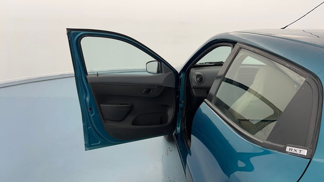 Second-hand 2021 Renault KWID 1.0 RXT Opt for sale in Kanpur-24