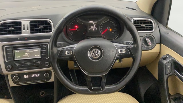 Second-hand 2014 Volkswagen Polo 1.5 TDI Highline for sale in Gulbarga-12