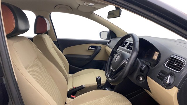 Second-hand 2014 Volkswagen Polo 1.5 TDI Highline for sale in Gulbarga-15