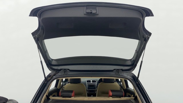 Second-hand 2014 Volkswagen Polo 1.5 TDI Highline for sale in Gulbarga-20