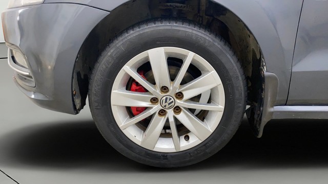 Second-hand 2014 Volkswagen Polo 1.5 TDI Highline for sale in Gulbarga-25