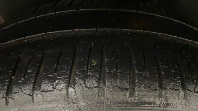 Second-hand 2014 Volkswagen Polo 1.5 TDI Highline for sale in Gulbarga-31