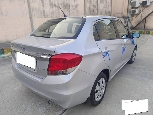 Second-hand 2014 Honda Amaze S AT i-Vtech for sale in Noida-11