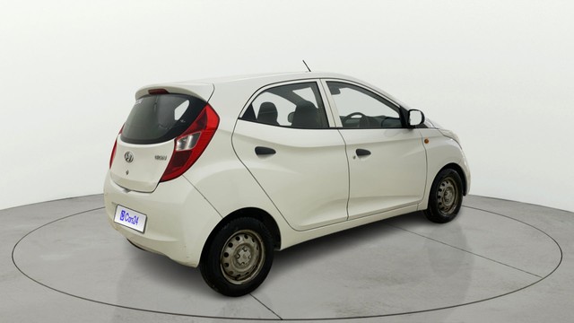 Second-hand 2017 Hyundai EON Era Plus Sports Edition for sale in Ahmedabad-2