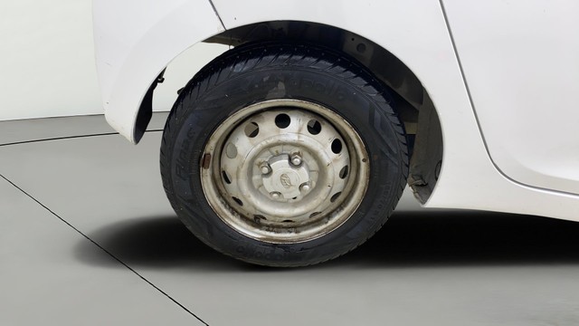 Second-hand 2017 Hyundai EON Era Plus Sports Edition for sale in Ahmedabad-24