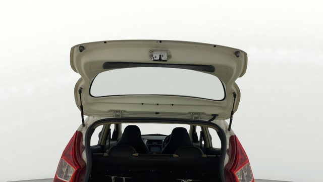 Second-hand 2017 Hyundai EON Era Plus Sports Edition for sale in Ahmedabad-20