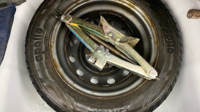 Second-hand 2017 Hyundai EON Era Plus Sports Edition for sale in Ahmedabad-27