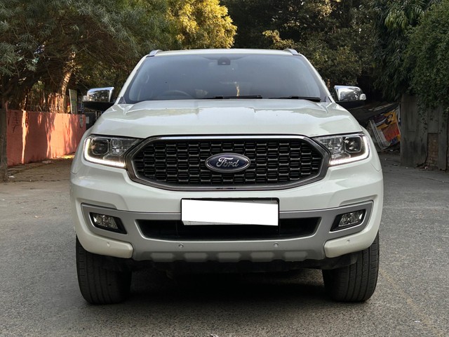 Second-hand 2021 Ford Endeavour Titanium Plus 4X2 AT for sale in New Delhi-5