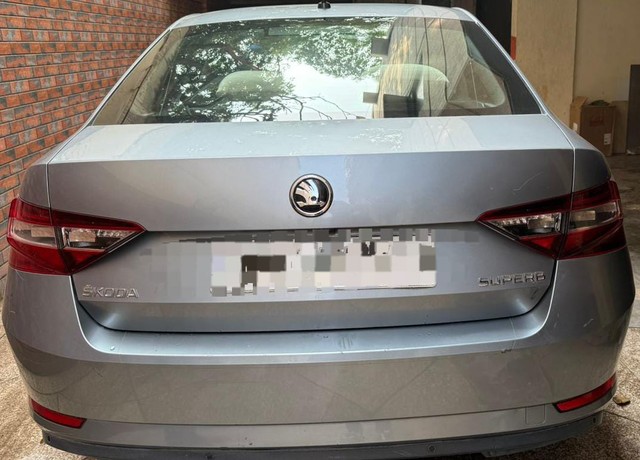 Second-hand 2020 Skoda Superb LK 1.8 TSI AT for sale in New Delhi-1
