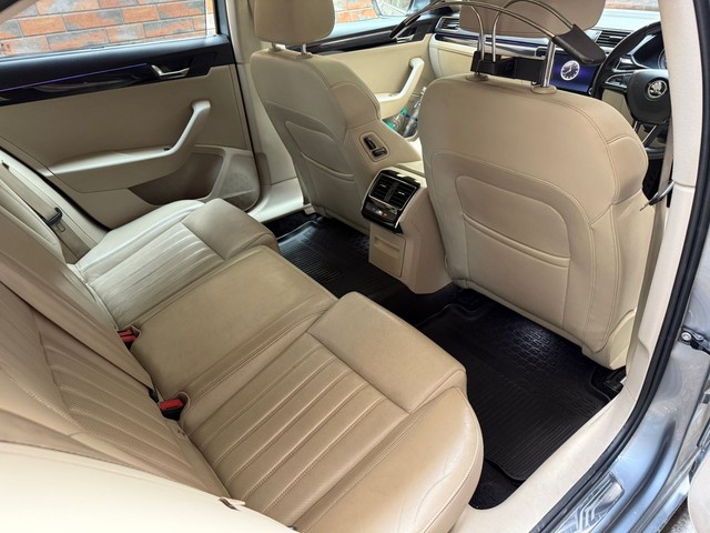 Second-hand 2020 Skoda Superb LK 1.8 TSI AT for sale in New Delhi-3