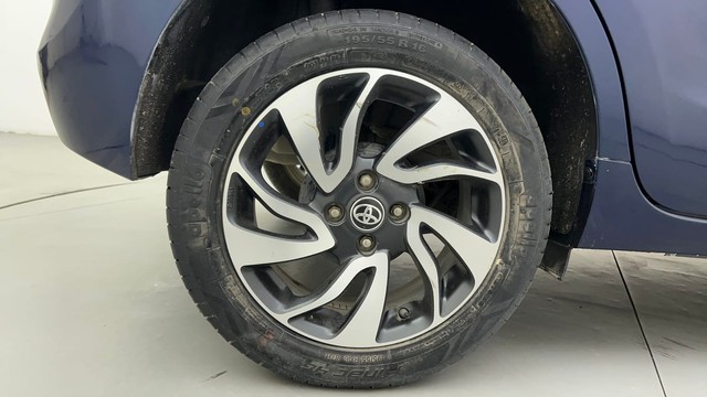 Second-hand 2020 Toyota Glanza G for sale in Ahmedabad-18