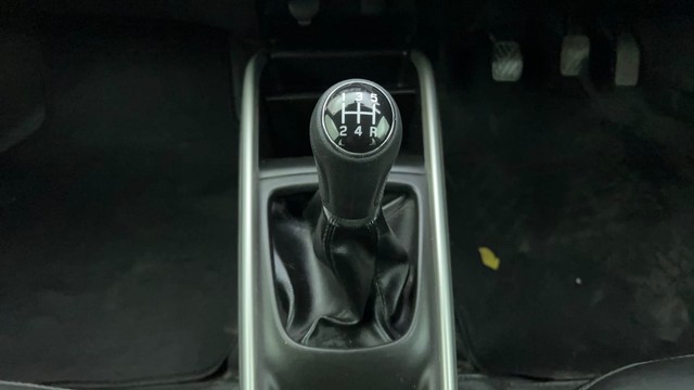 Second-hand 2015 Maruti Suzuki Baleno Alpha Diesel for sale in Ahmedabad-12