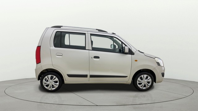 Second-hand 2015 Maruti Wagon R VXI Optional for sale in Ahmedabad-1