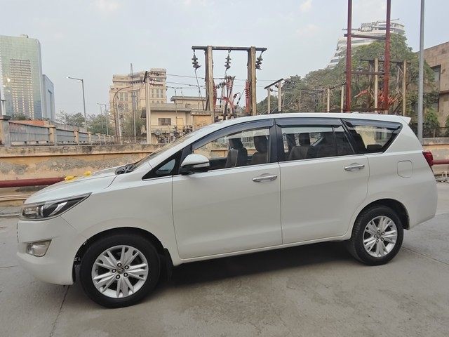 Second-hand 2016 Toyota Innova Crysta 2.7 ZX AT BSIV for sale in Noida-5