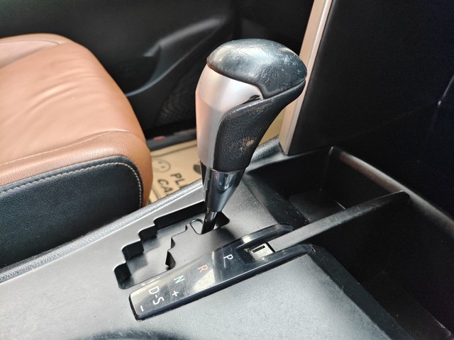 Second-hand 2016 Toyota Innova Crysta 2.7 ZX AT BSIV for sale in Noida-16