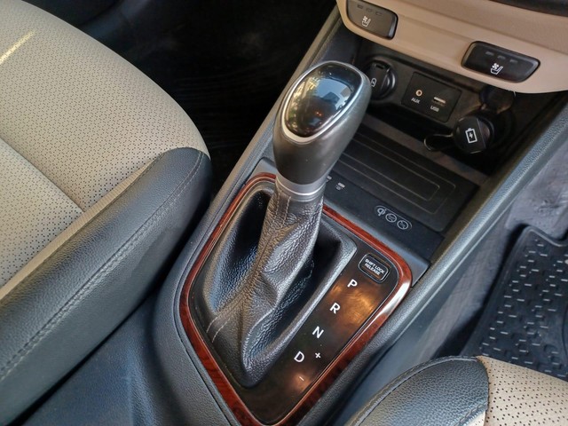 Second-hand 2019 Hyundai Verna VTVT 1.6 AT SX Option for sale in Mumbai-6