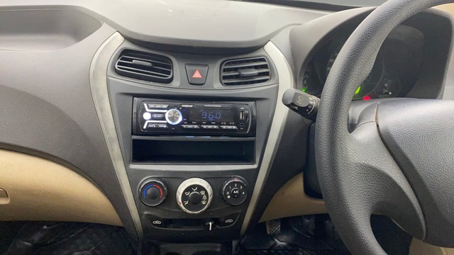 Second-hand 2015 Hyundai EON Era Plus for sale in Ahmedabad-22