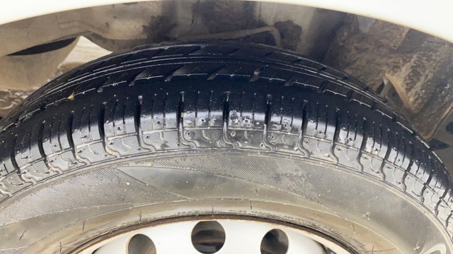 Second-hand 2015 Hyundai EON Era Plus for sale in Ahmedabad-31