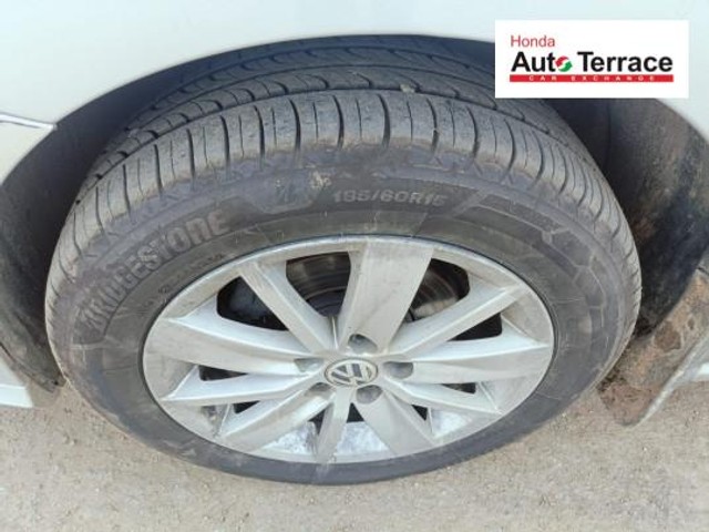 Second-hand 2017 Volkswagen Ameo 1.5 TDI Highline AT for sale in Thanjavur-15