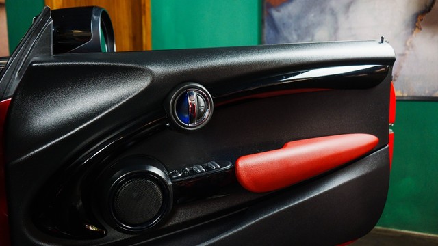 Second-hand 2019 Mini Cooper Convertible S for sale in New Delhi-8