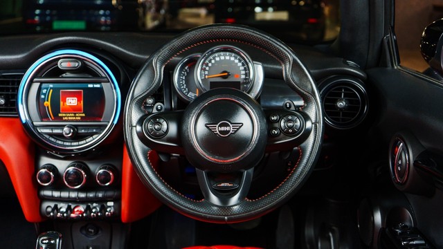 Second-hand 2019 Mini Cooper Convertible S for sale in New Delhi-10