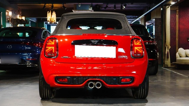 Second-hand 2019 Mini Cooper Convertible S for sale in New Delhi-4