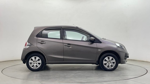 Second-hand 2014 Honda Brio S MT for sale in Chennai-2