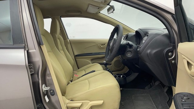 Second-hand 2014 Honda Brio S MT for sale in Chennai-15