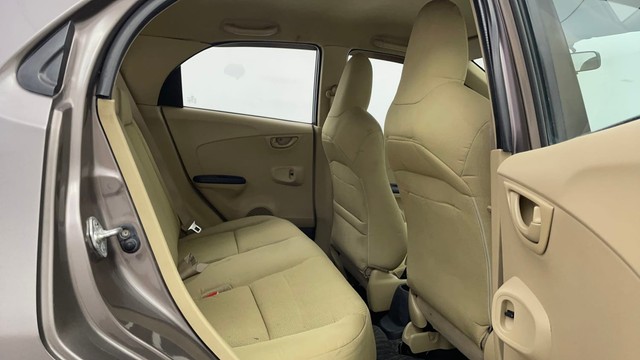 Second-hand 2014 Honda Brio S MT for sale in Chennai-33