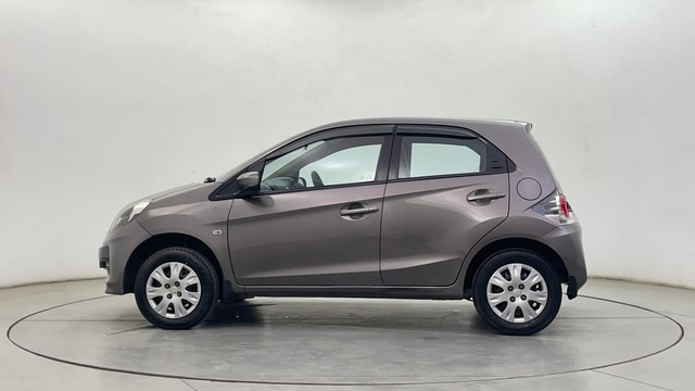 Second-hand 2014 Honda Brio S MT for sale in Chennai-6