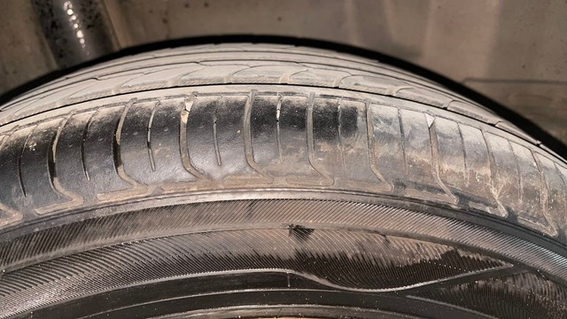 Second-hand 2014 Honda Brio S MT for sale in Chennai-23