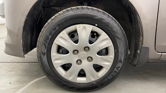 Second-hand 2014 Honda Brio S MT for sale in Chennai-20