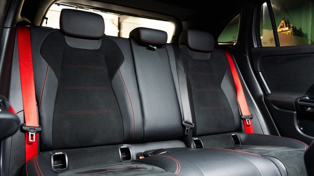 Second-hand 2023 Mercedes-Benz AMG GLA 35 4MATIC BSVI for sale in New Delhi-17