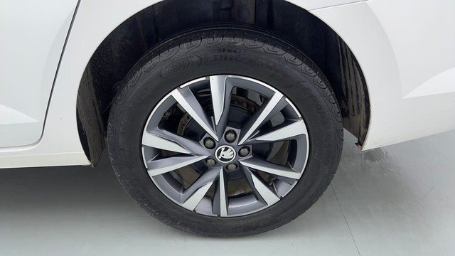 Second-hand 2023 Skoda Slavia 1.0 TSI Style AT BSVI for sale in Ghaziabad-19