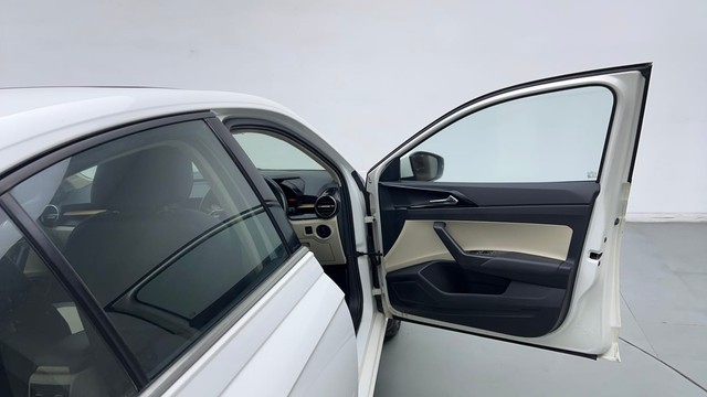 Second-hand 2023 Skoda Slavia 1.0 TSI Style AT BSVI for sale in Ghaziabad-16