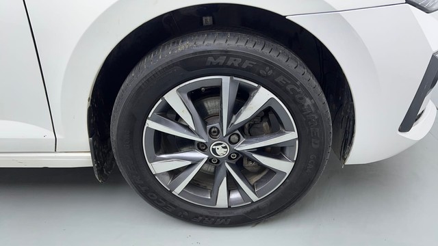 Second-hand 2023 Skoda Slavia 1.0 TSI Style AT BSVI for sale in Ghaziabad-17