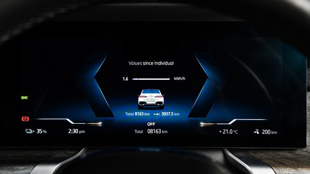 Second-hand 2024 BMW i7 xDrive60 M Sport for sale in New Delhi-3