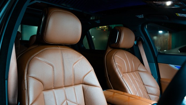 Second-hand 2024 BMW i7 xDrive60 M Sport for sale in New Delhi-14